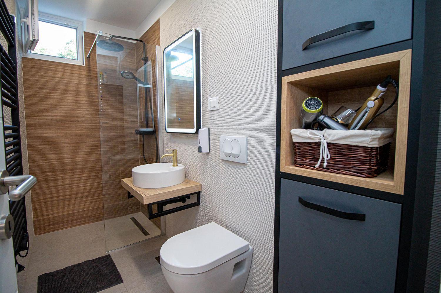 Modernes Nur 50 Meter Zum Zentrum Von Mit Privatparkplatz Apartman Rovinj